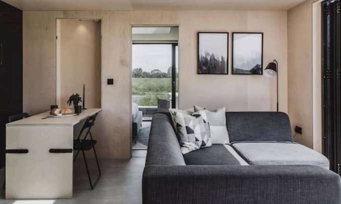 Ickford Cabina | The Bothy - Scandi Apartment, Rural Location, 3 Bedrooms