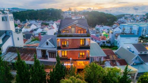 Da Lat Hotel | The Brick Home dalat