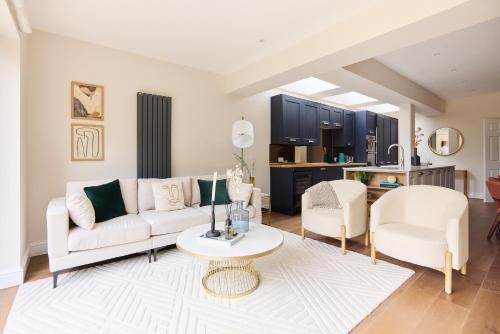 Brondesbury Park Apartamento | The Brondesbury Park - Sparkling 3BDR Flat with Garden