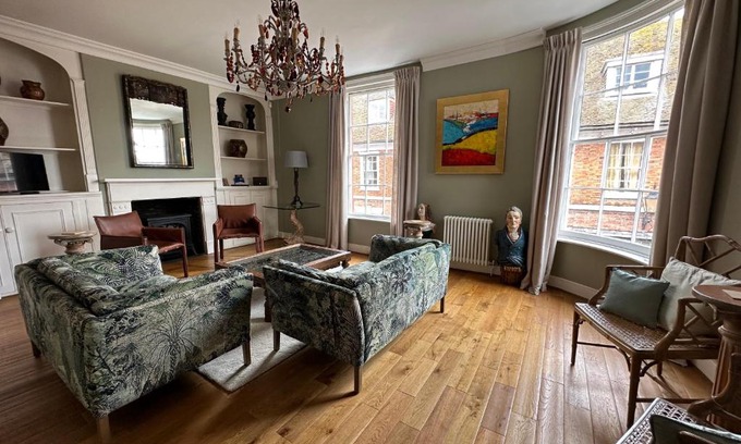 Rye Apartamento | The Brontë Wing at The Apothecary Rye