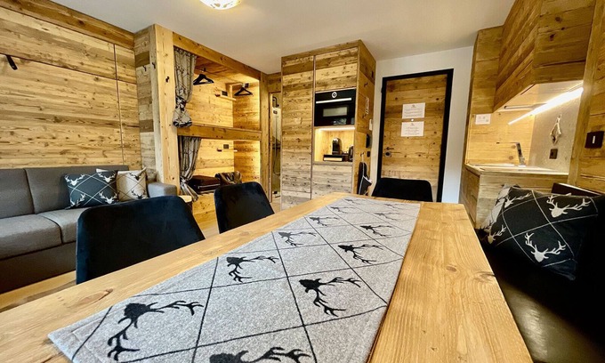 Madesimo Apartamento | The Brook Mountain Apartment