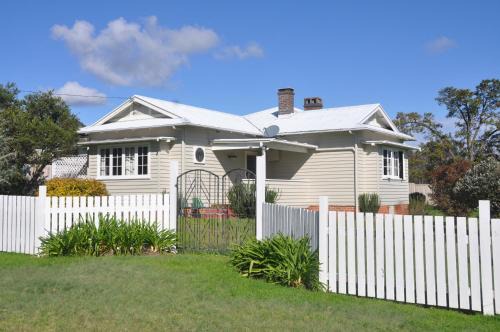Tenterfield Casa | The Brown House Tenterfield