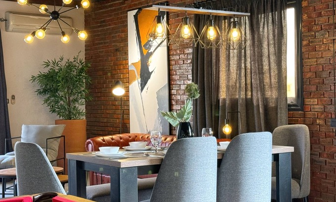 New Cairo Apartamento | The Built-up 2 BDR Condo 15 min to CAI Airpt
