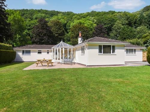 Kingswood Casa | The Bungalow
