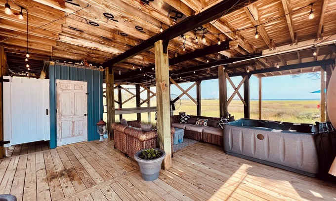 Keaton Beach Casa | The Bungalow on Boggy Bay
