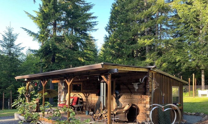 Scappoose Cabina | The Bunk House