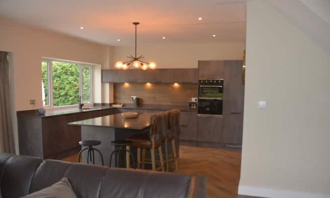 Coleford Apartamento | The Bunkhouse - 2 bedroom home with plenty of outdoor space and parking