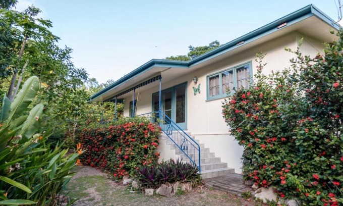 Horseshoe Bay Casa | The Butterfly House, Beautiful Home Near The Beach