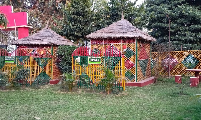Bodh Gaya Complejo | The Byke Niranjana Resort