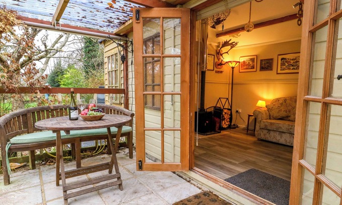 New Forest District Cabaña | The Cabin at Little Timbers
