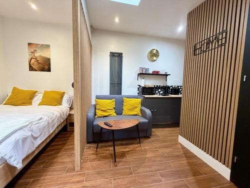 Toddington Apartamento | The Cabin at the Orchard House- Stricly No Parties
