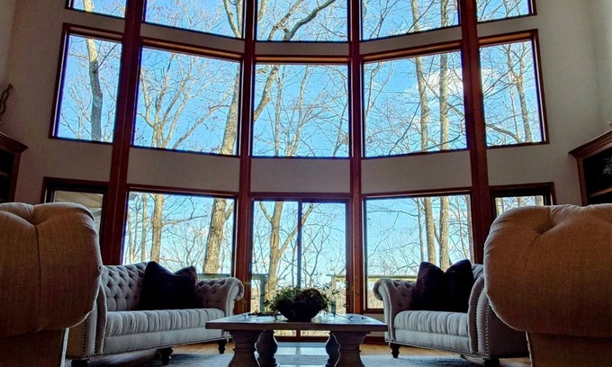 Altamont Casa | The Cabin by the Bluff