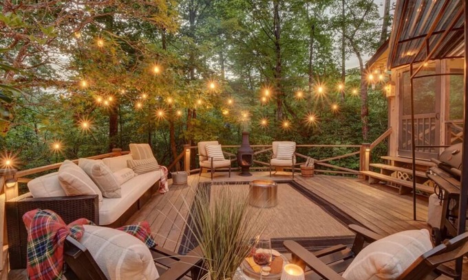 Clayton Cabina | The Cabin @ Possum Trot- A Rustic Chic Escape