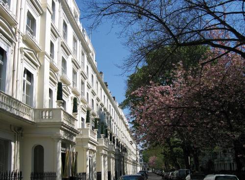 Bayswater Hotel | The Caesar Hotel