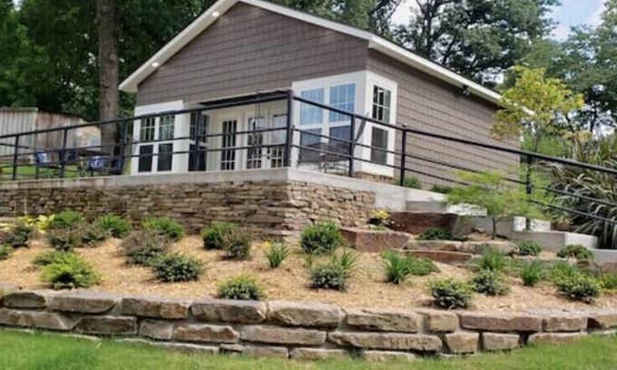 Grove Casa | The Cale House-Grand Lake Waterfront. Dock. Pets ❤