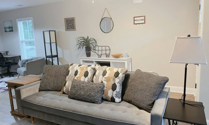 Terry Sanford Casa | The Calm Nest - Close to CFV Hospital & Ft. Bragg