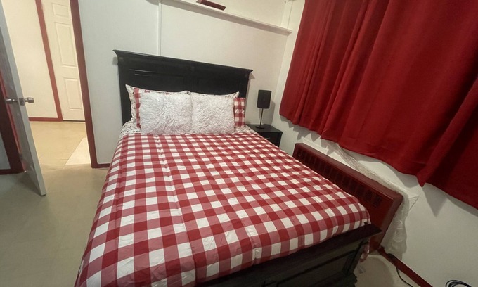 Canarsie Casa | The Canarsie Retreat