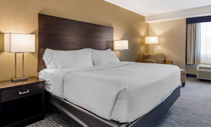 Charleston Hotel | Charleston Tower Hotel
