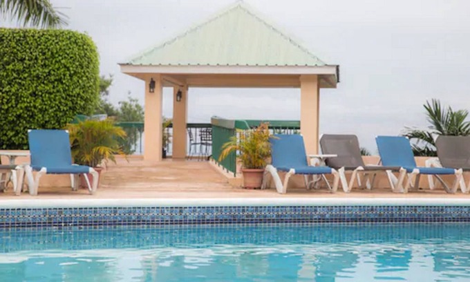 Runaway Bay Complejo | The Cardiff Hotel & Spa