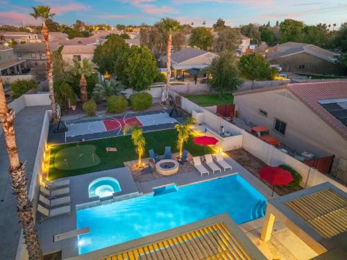 Desert Sunset Casa | The Cardinal Walk to Stadium Pool+Spa Sportcourt