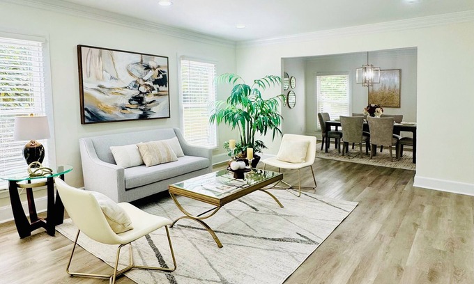 Charlotte Casa | The Carmel Home, Full Updated in South Park Area.