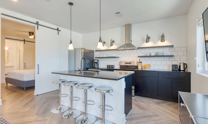 Historic Edgefield Apartamento | The Carter 504 by Avantstay Mins to Downtown