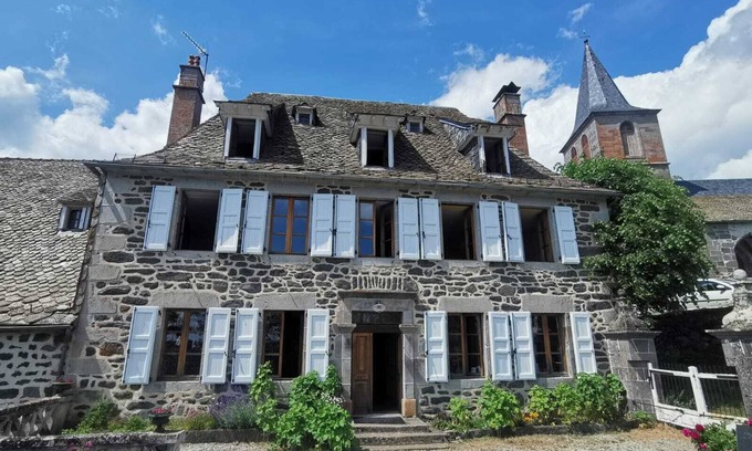 Malbo Casa | The Cassalous house