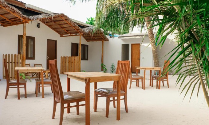 Feridhoo Casa | The Castaway retreat