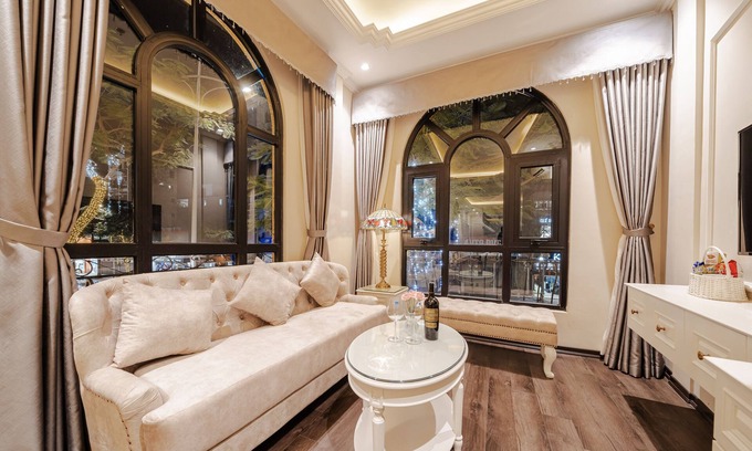 Long Bien Hotel | The Castle Hotel