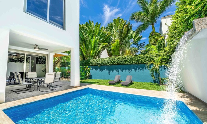 Cancún Villa | The Castle II - Modern Villa with Private Pool at a Safe Gated Community