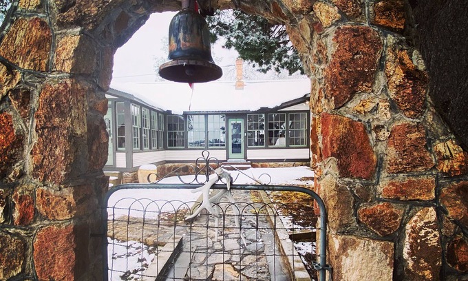 Alpine Otro | The Cattleman's Headquarters - A Luxury Ranch Retreat