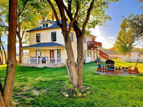 Fruita Casa | The Centennial House ~ Your Adventure Starts Here!