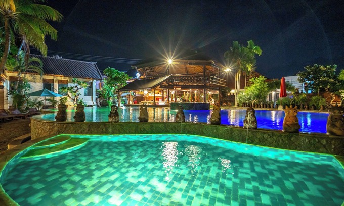 Lovina Hotel | The central lovina hotel & restaurant