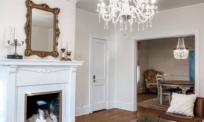 Midtown Casa | The Chandelier House of Midtown - Near It All!