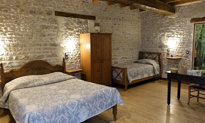 Andilly Casa | LA CHARMENTAISE B & B encantador en las puertas de La Rochelle y el Marais Poitevin