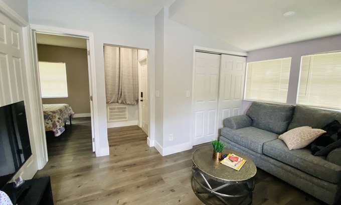 Sanford Apartamento | The Cherry Blossom