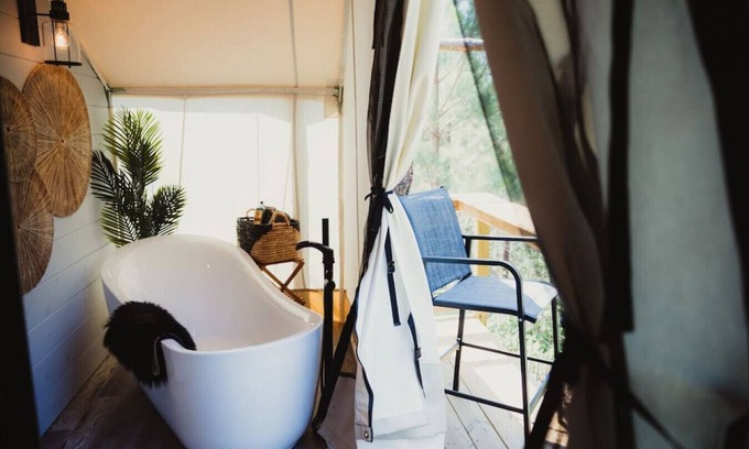 Cadiz Alquiler De RV | The Chetopa, Luxury Safari Tent