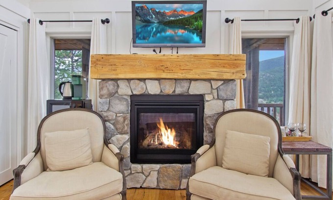 Allenspark Cabina | The Cheyenne Cabin - #2 at Pathways Ranch
