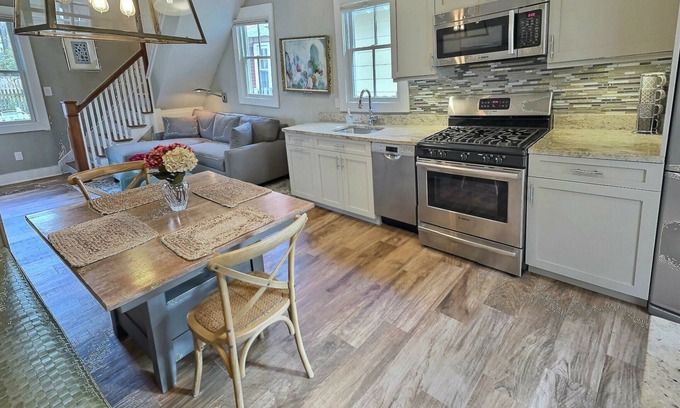 Ocean Grove Casa | The Chic Boutique Cottage - 1/2 duplex - Ocean Grove