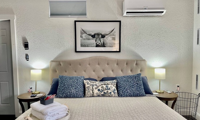 Buffalo Ridge Apartamento | The Chic Suite, Off I-90 and I-29, Sleeps 3, Dogs Welcome, By Sanford Sportsplex
