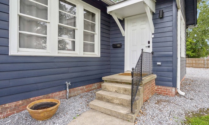 Hammond Casa | The Christian House - Downtown Hammond