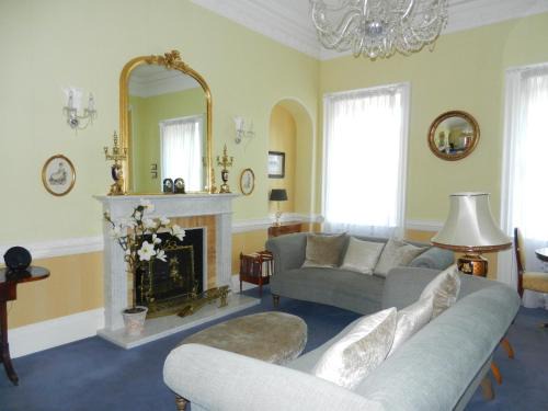 Upper Town Apartamento | The Circus Apartment