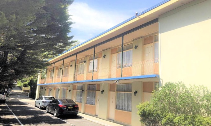 Katoomba Hotel | The Clarendon Motel Katoomba
