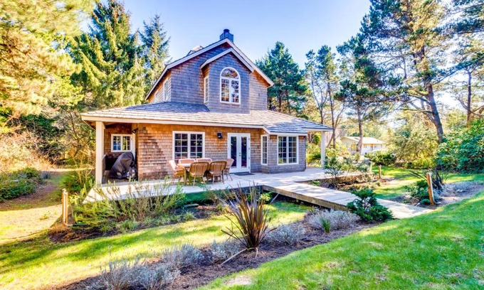 Gearhart Casa | The Clay Miller House