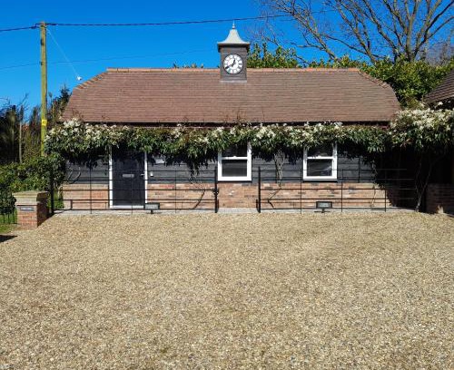 Roughton Apartamento | THE CLOCKHOUSE, ROuGHTON
