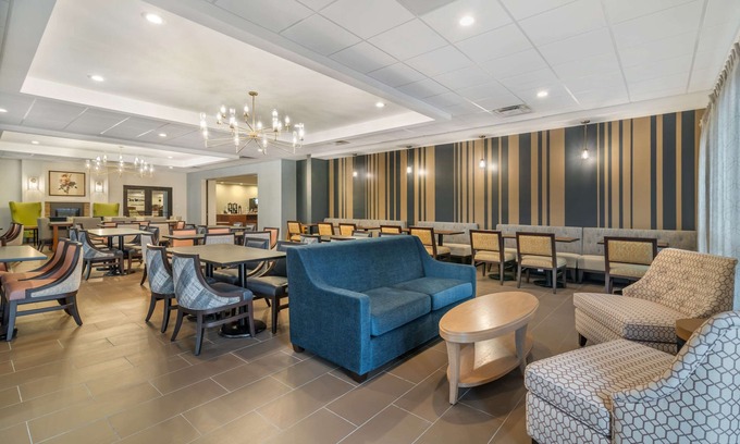 Cohoes Hotel | The Clocktower Hotel at Century House, Ascend Hotel Collection