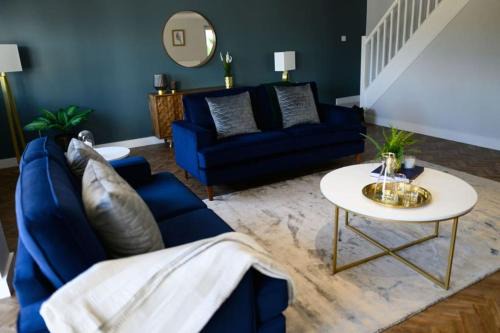 Cardiff Casa | The Coach House at Wenvoe Manor, Cardiff