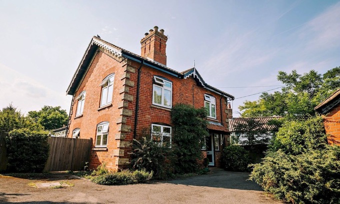 Kirkby on Bain Casa | The Coach House/Pass The Keys