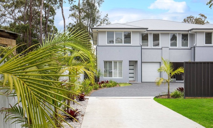 Callala Bay Casa | The Coast Beach - Pet Friendly - 2 Mins Walk to Bay