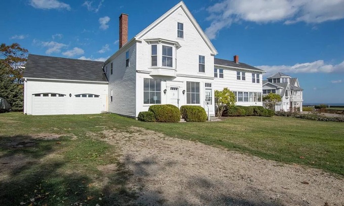 Cape Elizabeth Casa | The Coastal Farmhouse